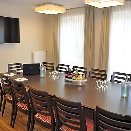 Drei Linden Otel 3*