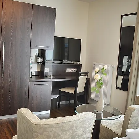 Hotell Drei Linden 3*